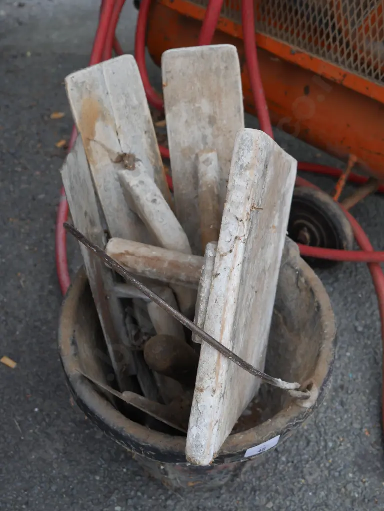Trowels Image 1++