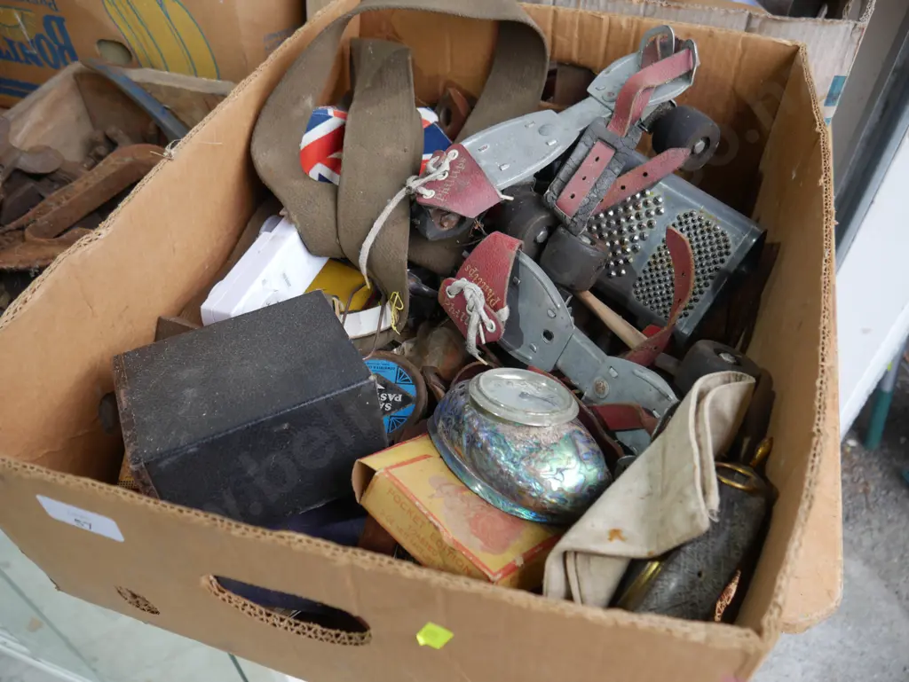 Box of sundries Image 1++