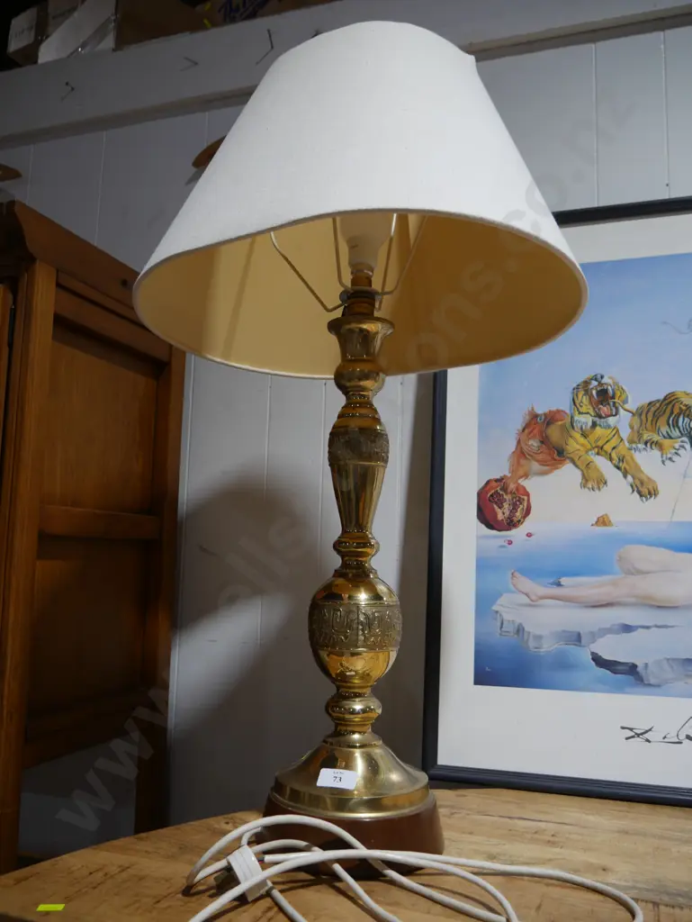 Brass table lamp Image 1++