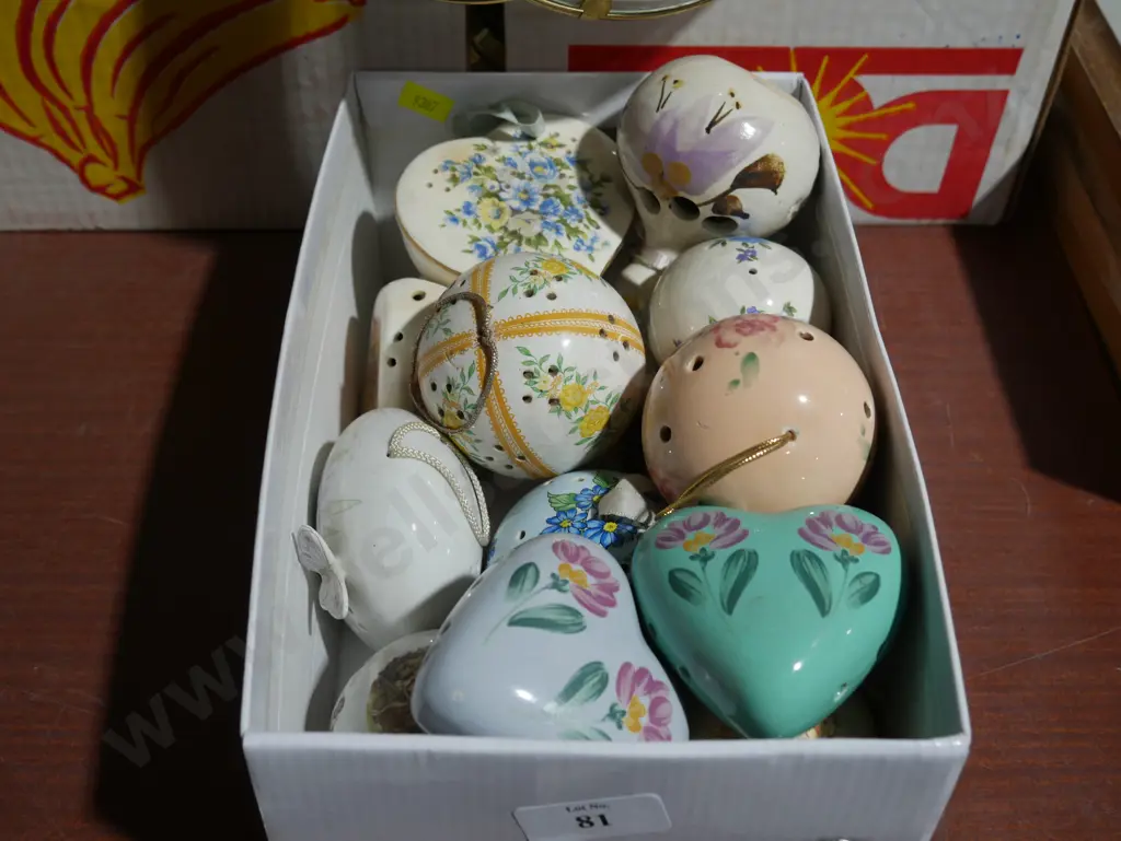 Porcelain pomander balls Image 1++