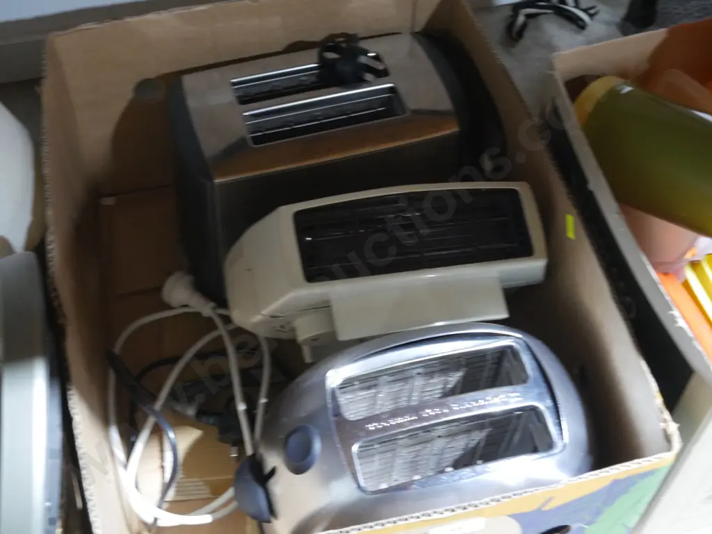 Toasters, heater Image 1++