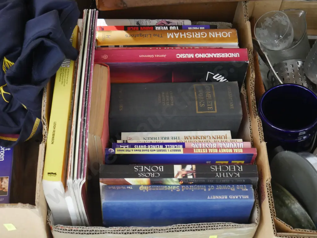Box of books Image 1++