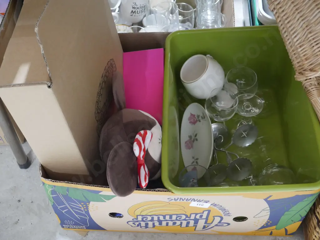 Box of sundries Image 1++
