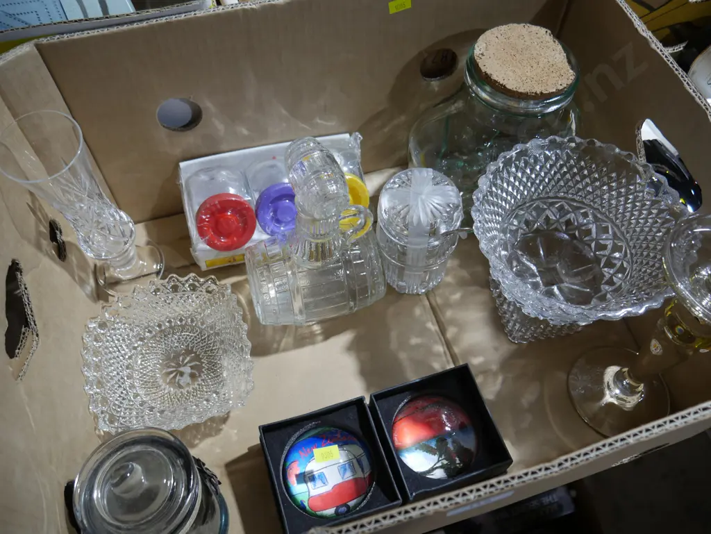 Glass paperweights, etc Image 1++