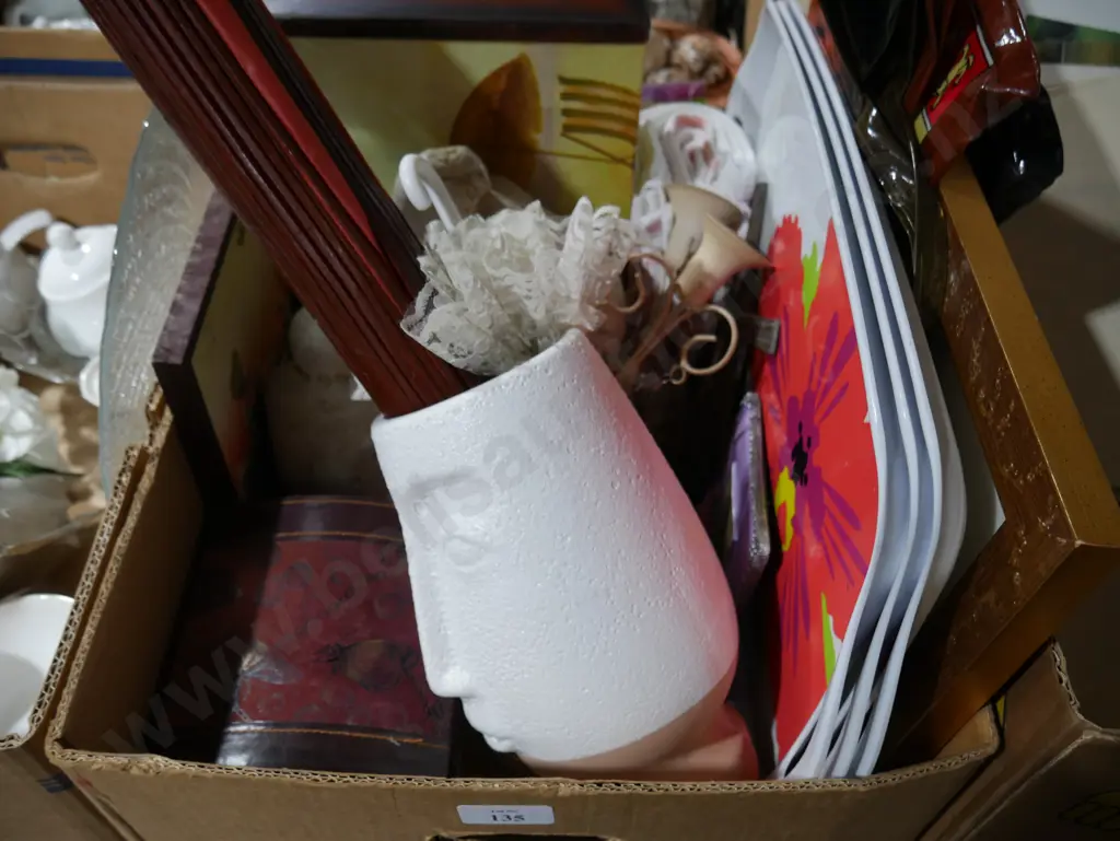 Figurines,umbrella etc Image 1++