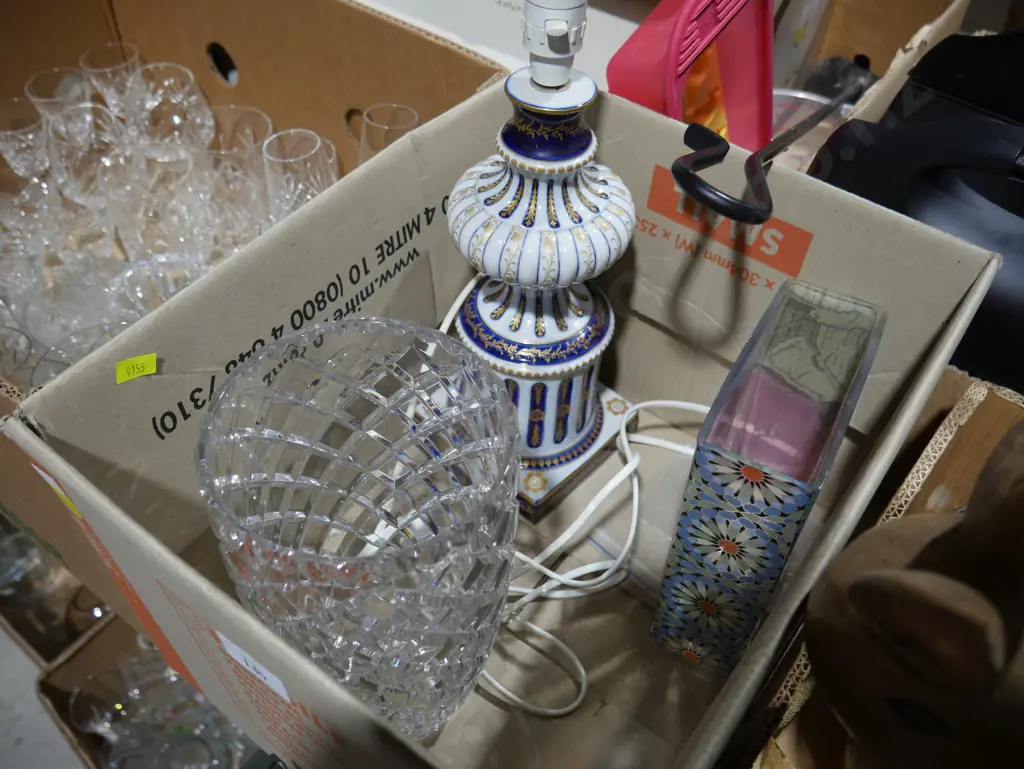 Italian table lamp, crystal vase etc Image 1++