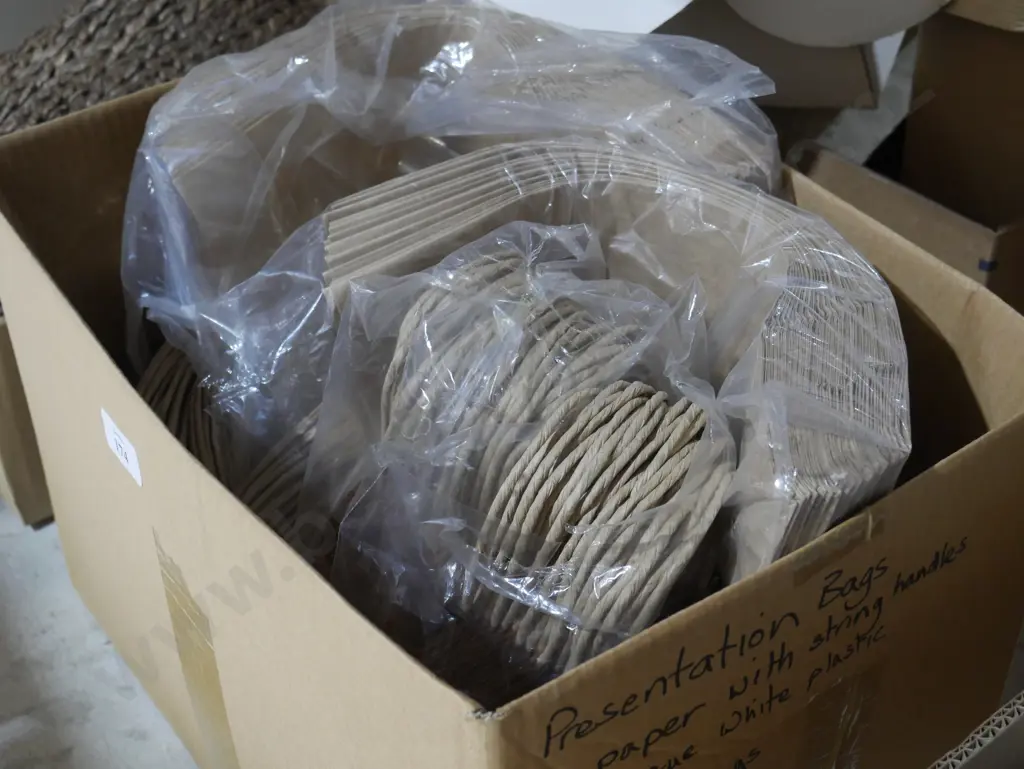 Paper bags Image 1++
