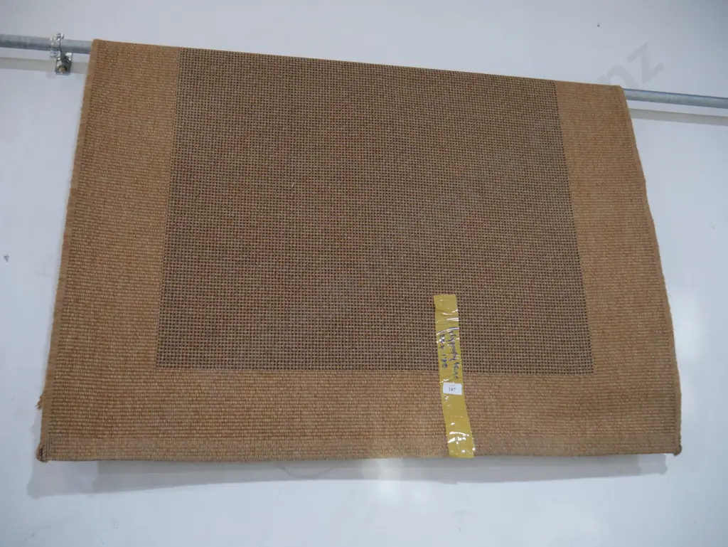 Floor mat Image 1++