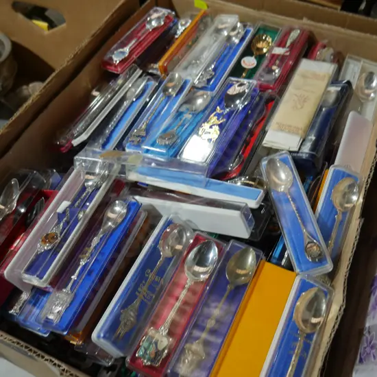 Souvenir teaspoons
