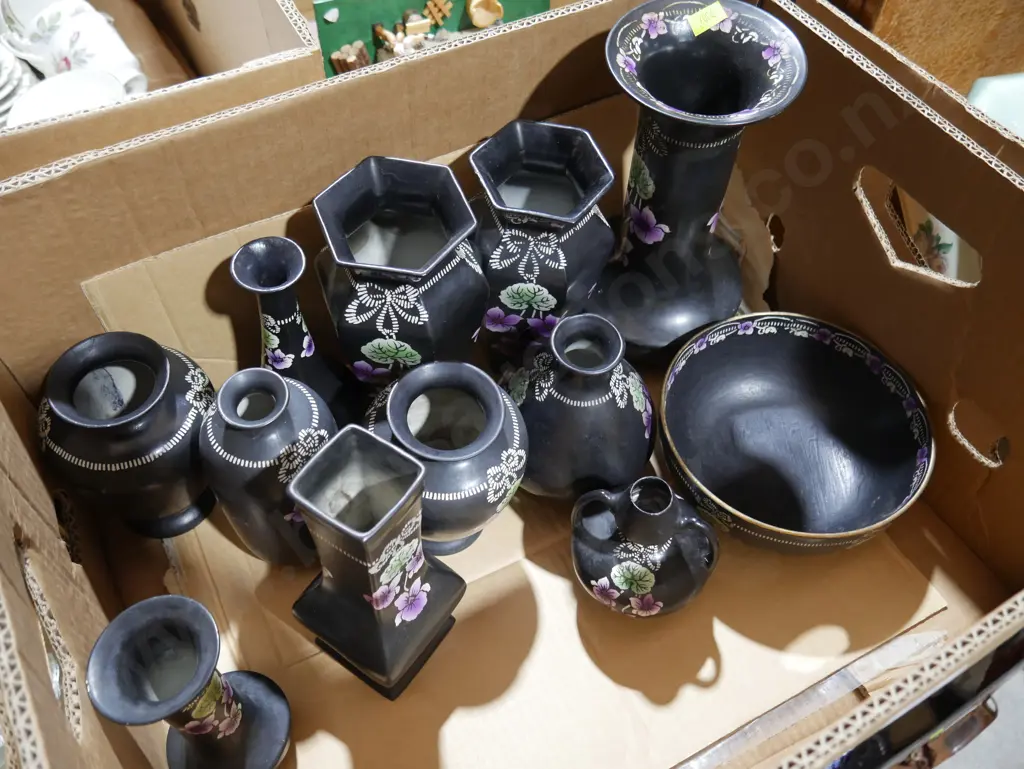 Violette Shelley vases, etc Image 1++