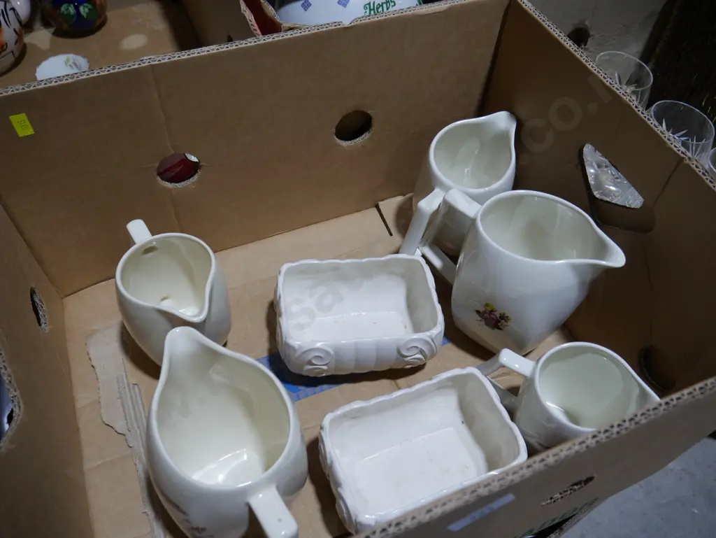 Milk jugs etc Image 1++