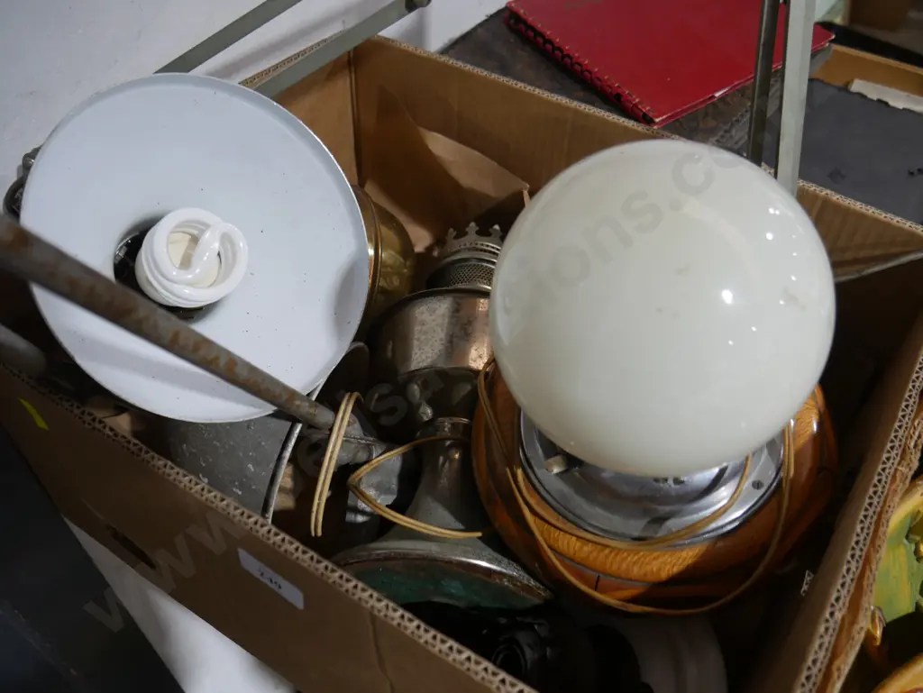 Assorted table lamps etc Image 1++