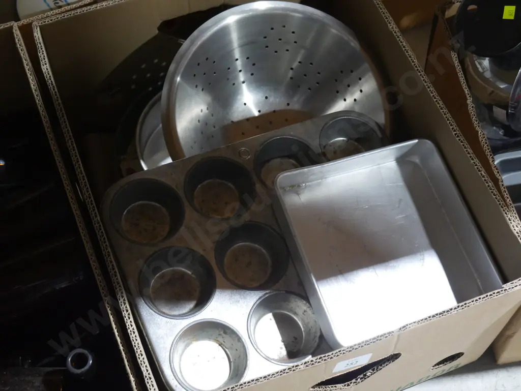 Baking trays etc Image 1++