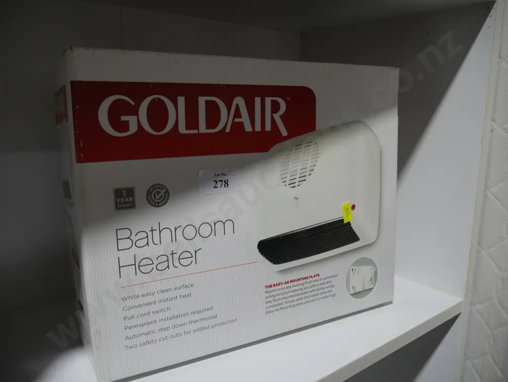 Goldair bathroom heater Image 1++