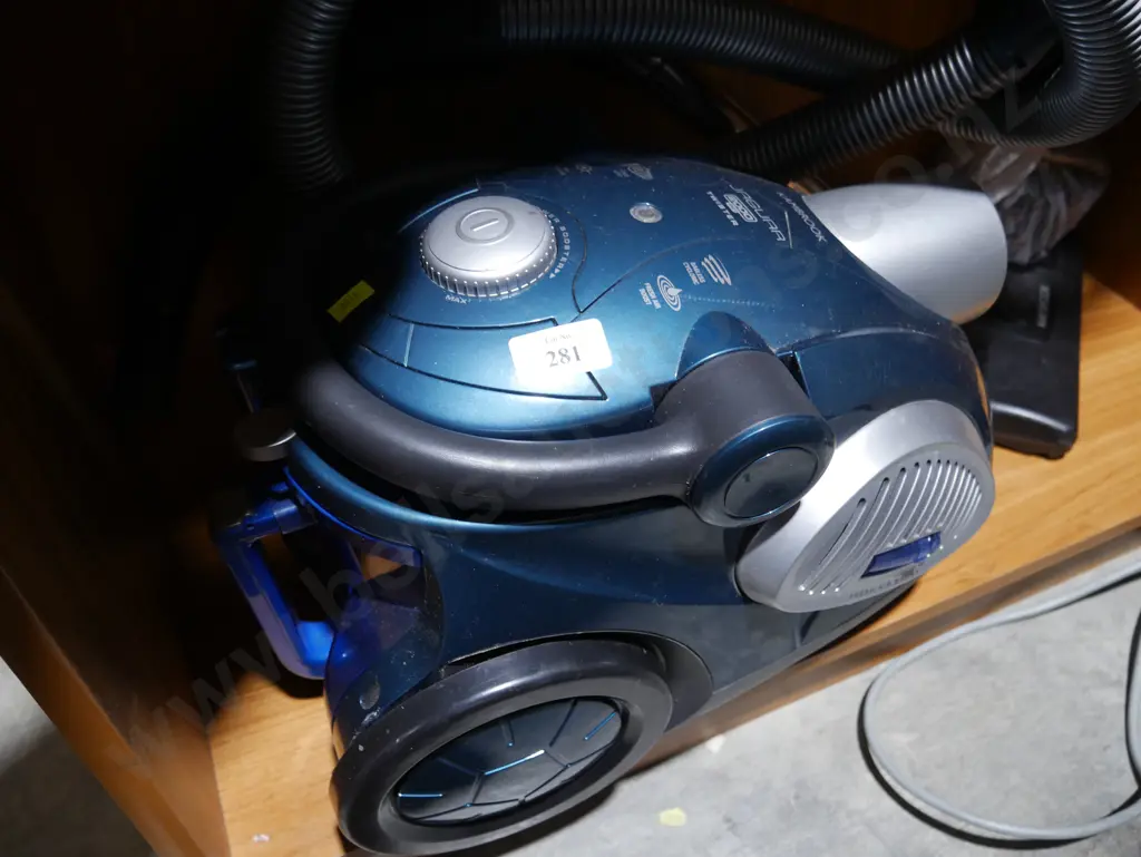 Kambrook vacuum Image 1++