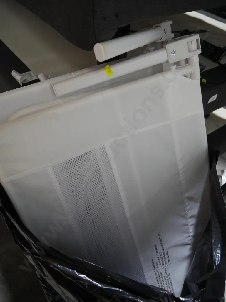 Folding bed rails Image 1++
