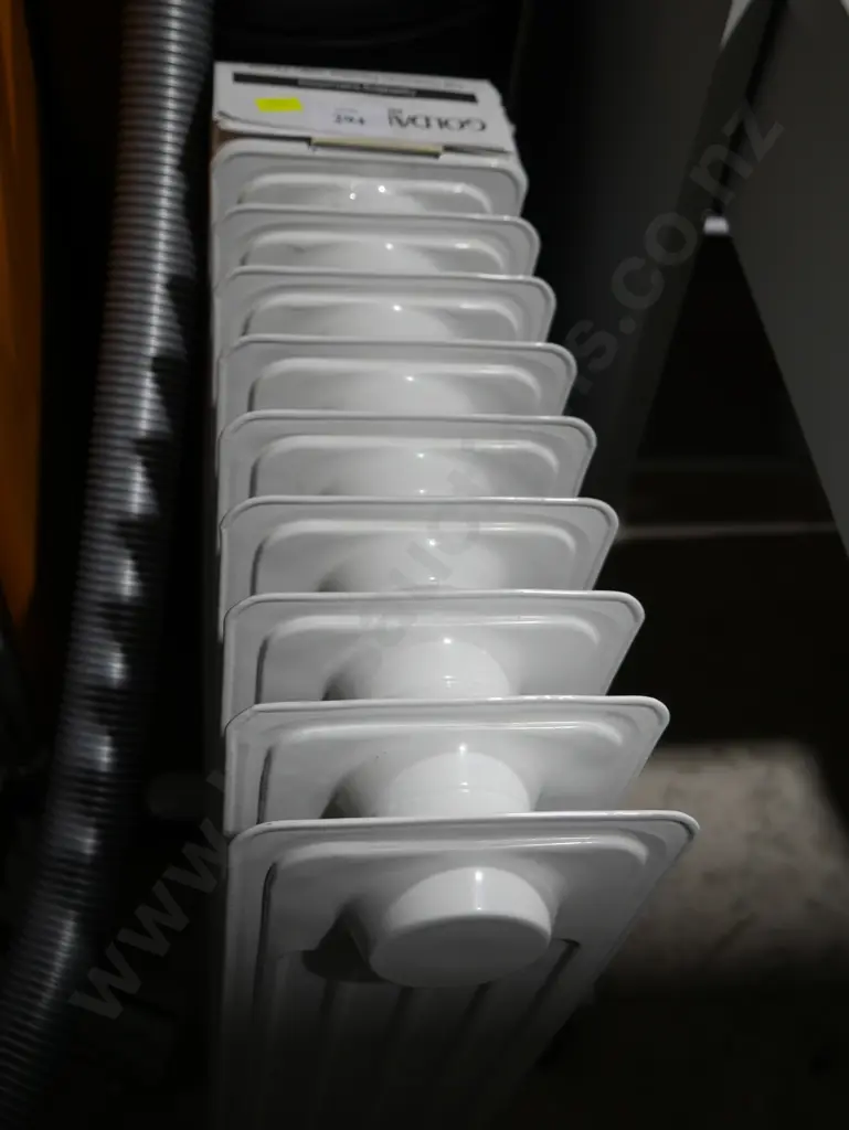 Goldair heater Image 1++