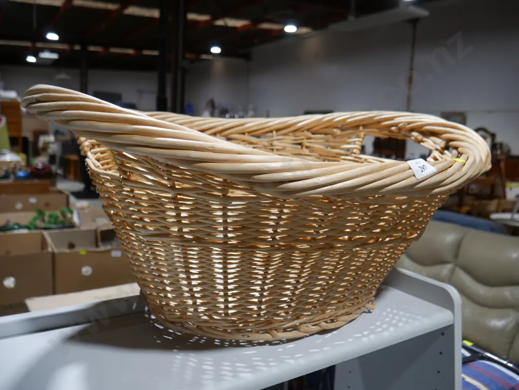 Cane basket Image 1++