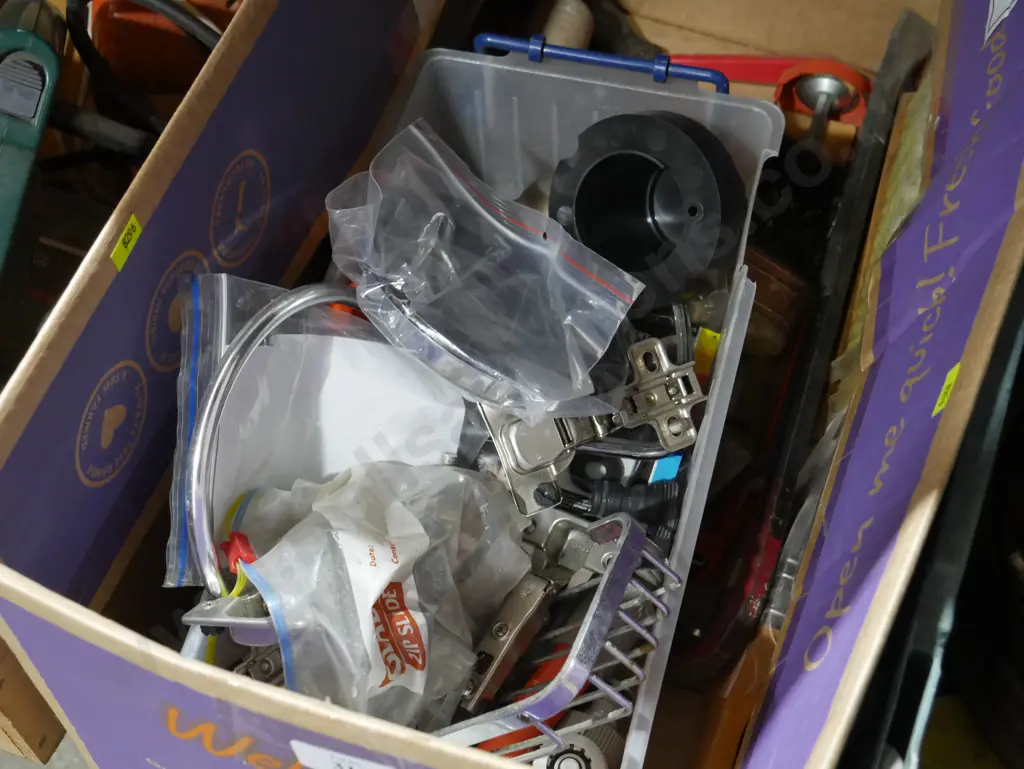 Box of tools and other sundries Image 1++