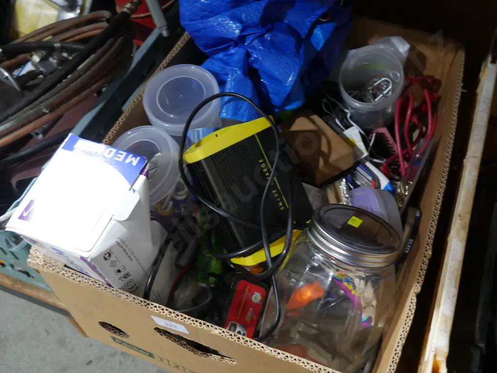 Battery charger and sundries Image 1++