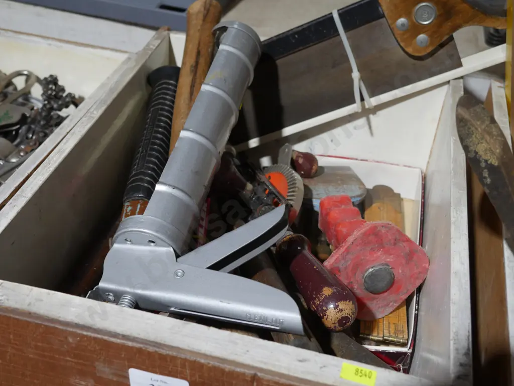 Hammers, hand drill etc Image 1++