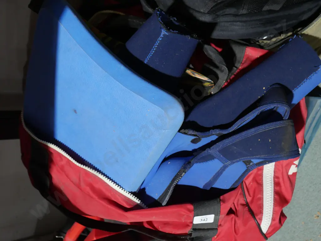 Diving gear Image 1++