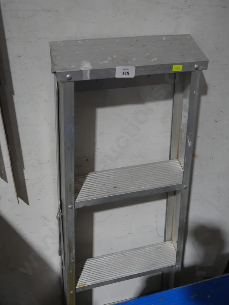 Step ladder Image 1++
