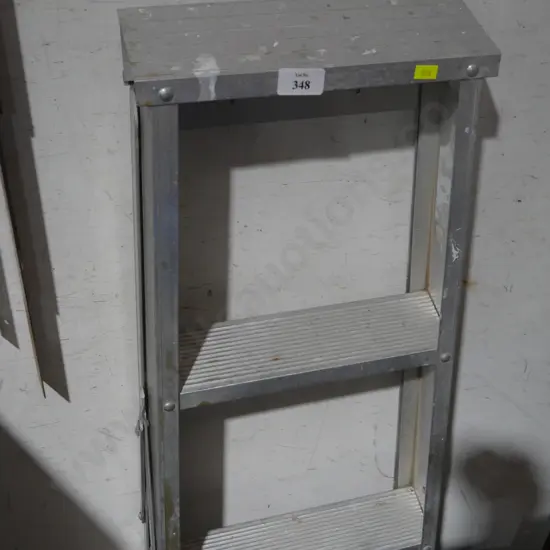 Step ladder