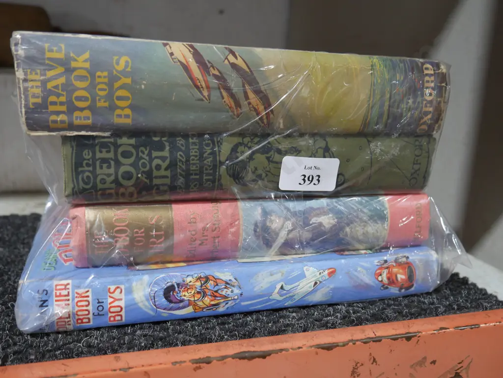 Girls boys books Image 1++