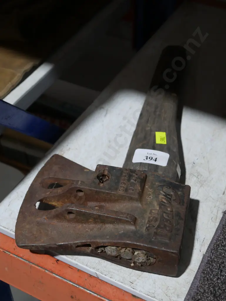 Axe head Image 1++