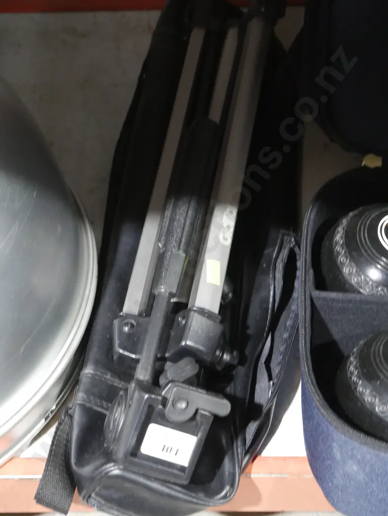 Camera tripod Image 1++