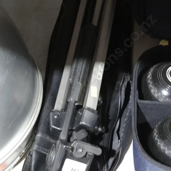 Camera tripod
