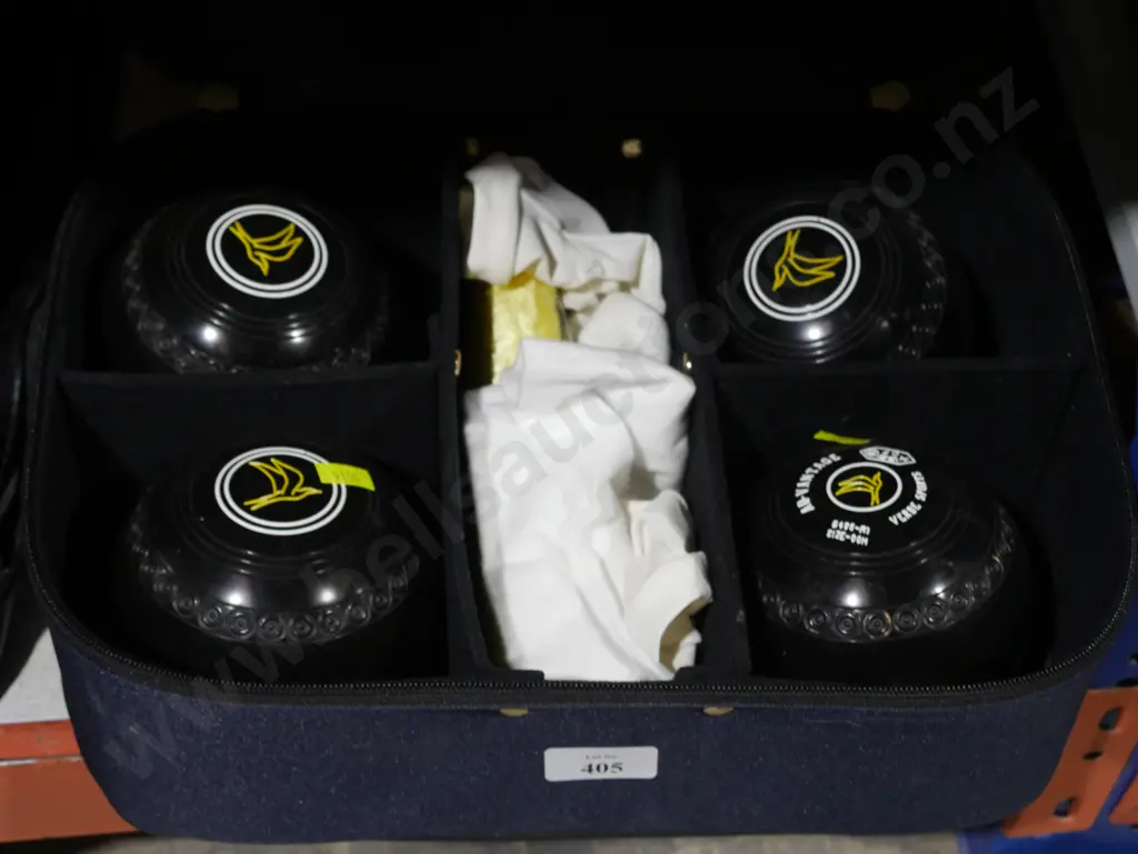 Lawn bowls Image 1++