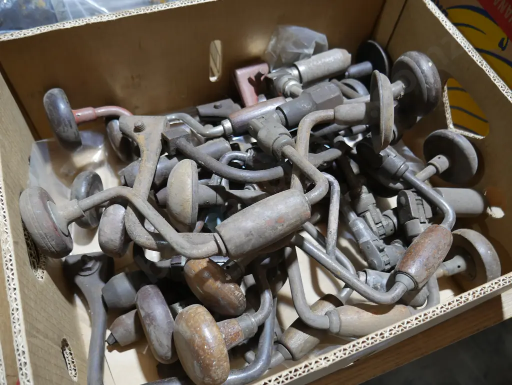 Hand drills Image 1++
