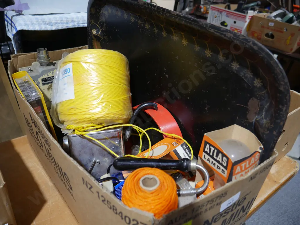 String, lightbulbs etc Image 1++