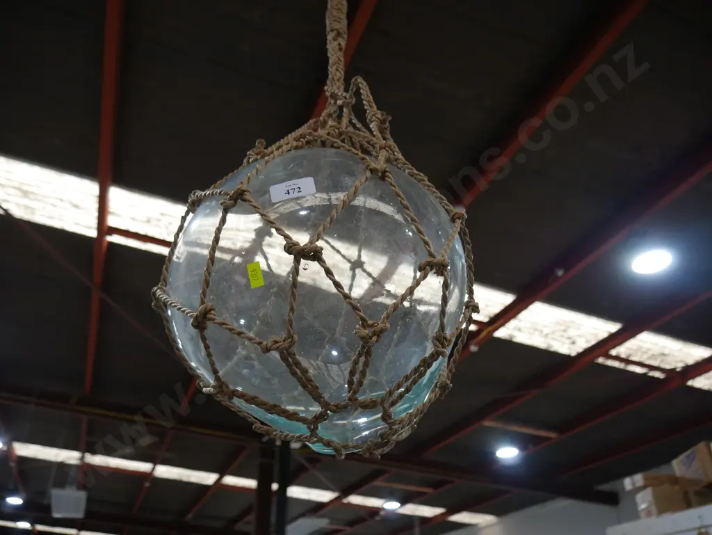 Glass float Image 1++