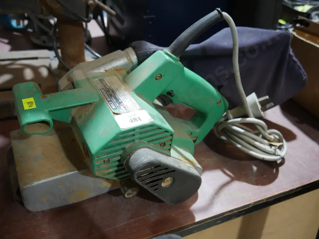 Belt sander Image 1++