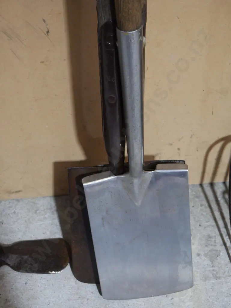 3 spades Image 1++