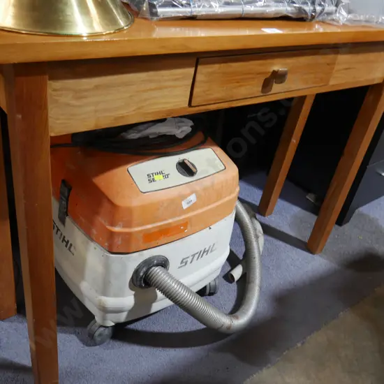 Hall table