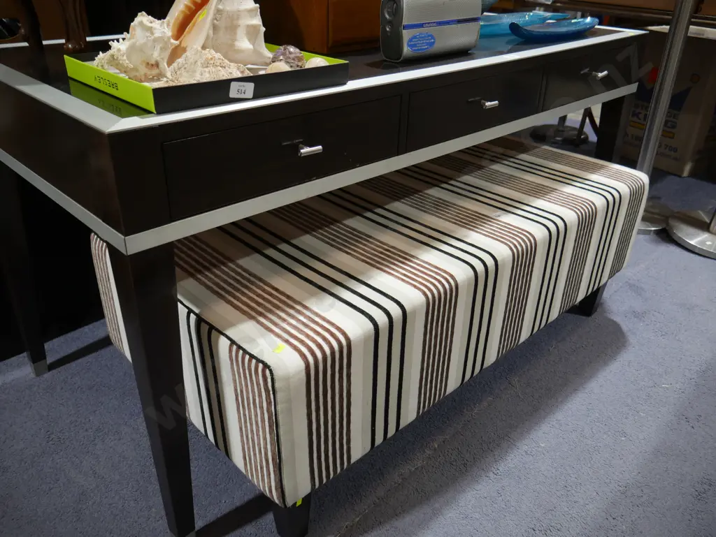 Hall table Image 1++