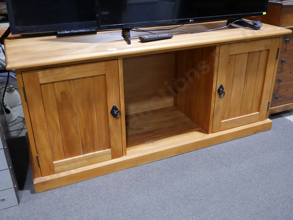 Entertainment unit Image 1++