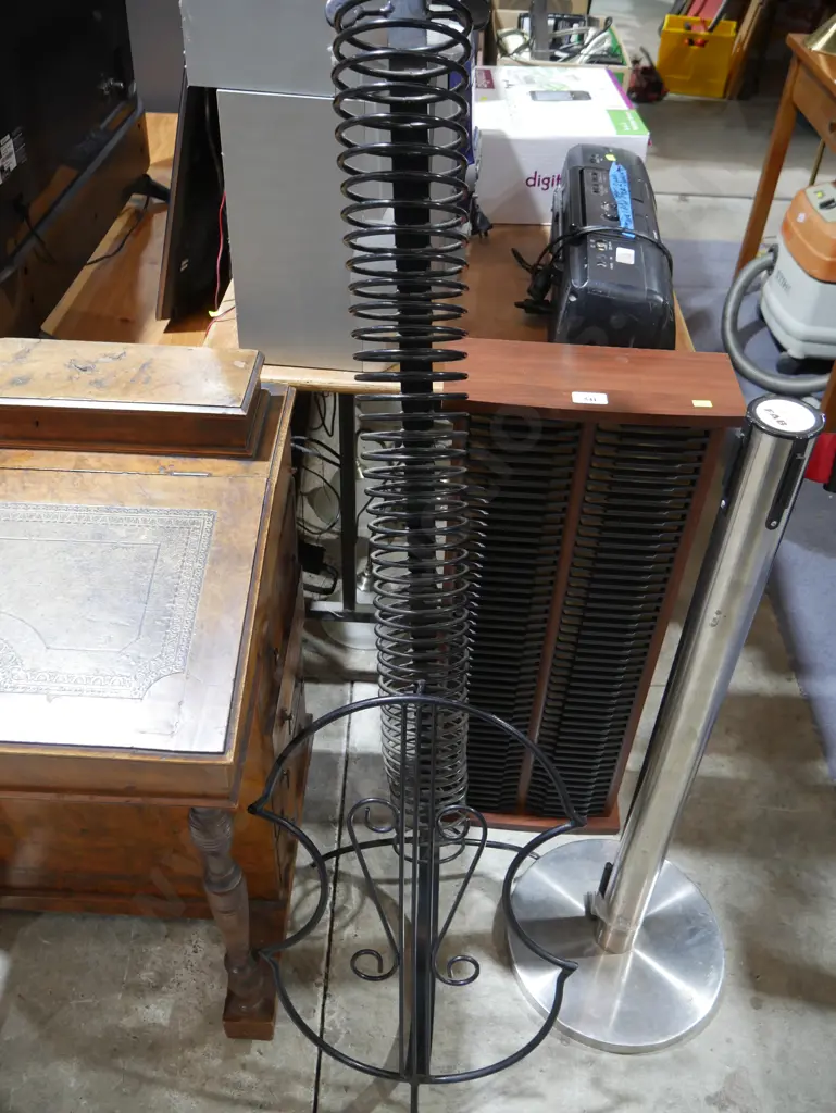 Wire guitar cd rack Image 1++