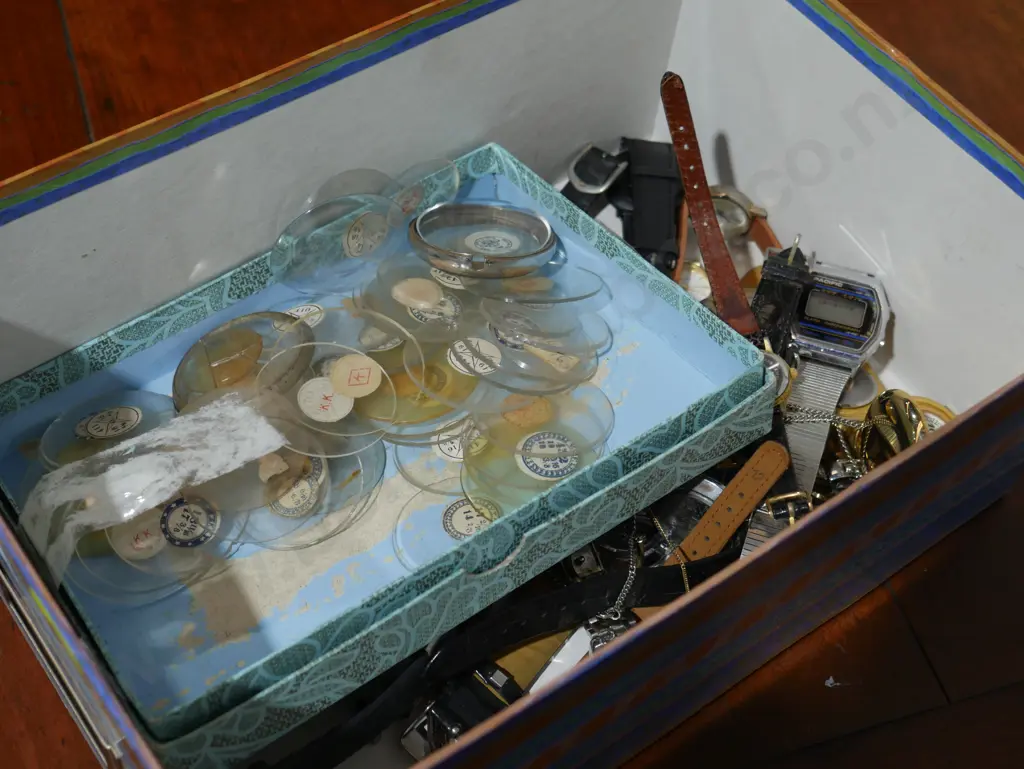 Watches and accessories Image 1++