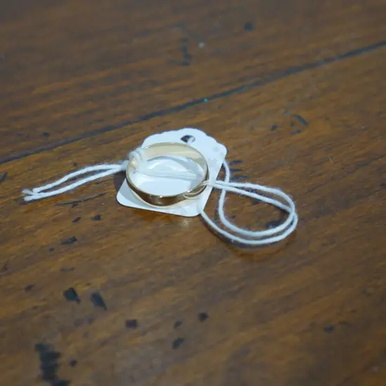 18ct gold band
