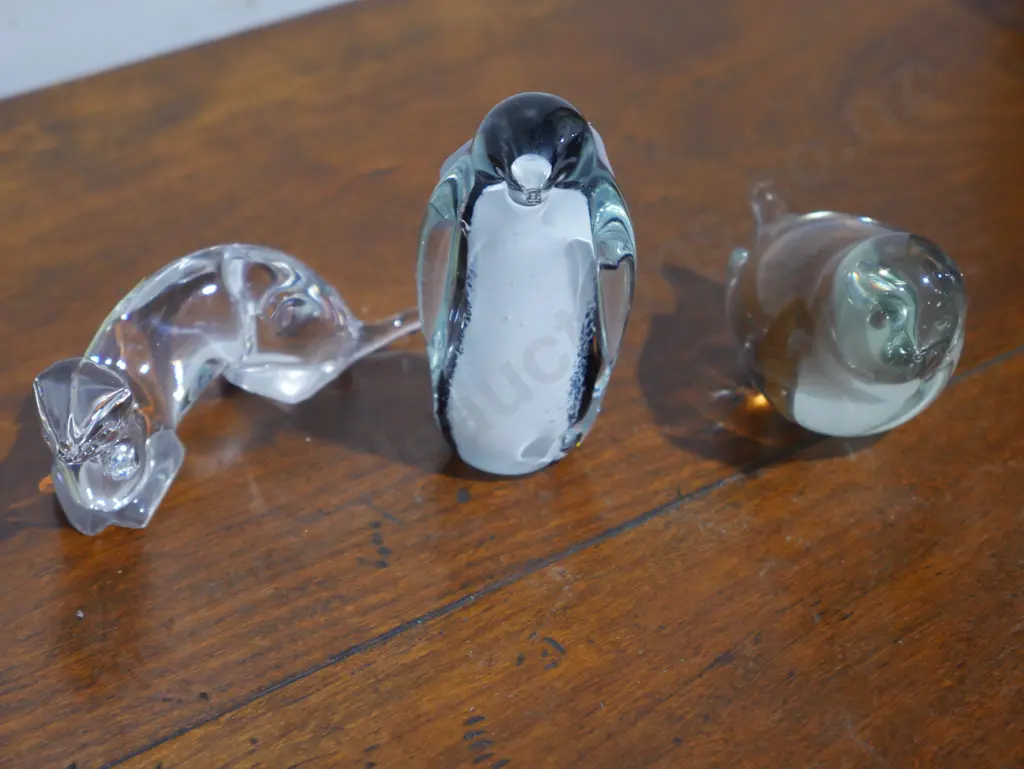 3 glass animal figures Image 1++