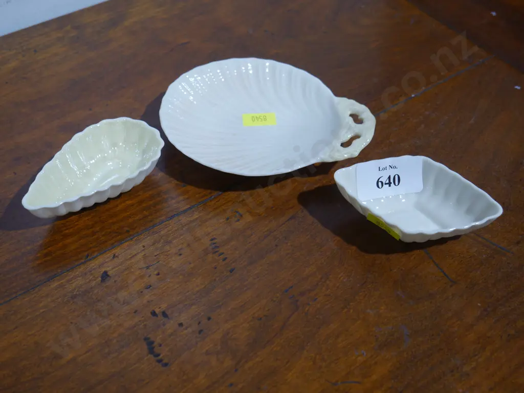 3 Belleek dishes Image 1++