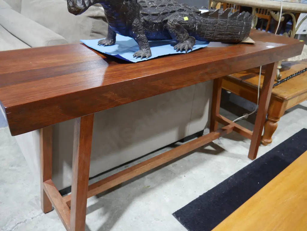 Hall table Image 1++