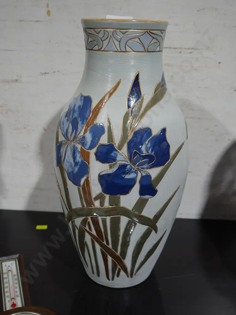 Vase Image 1++