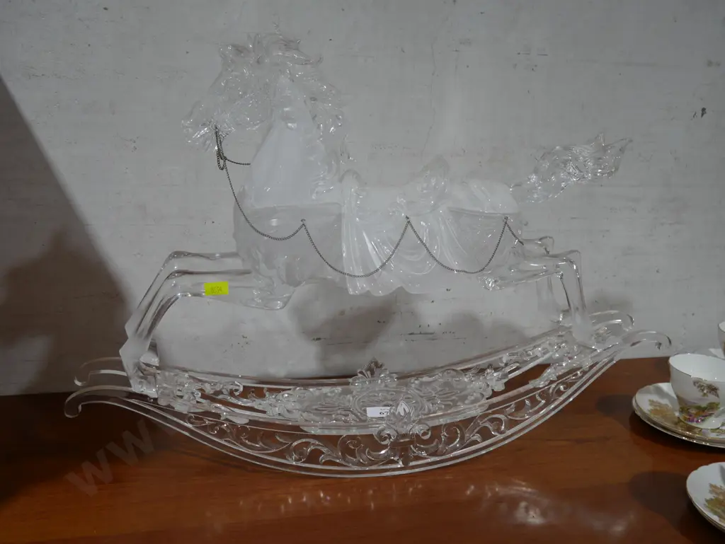 Resin rocking horse Image 1++