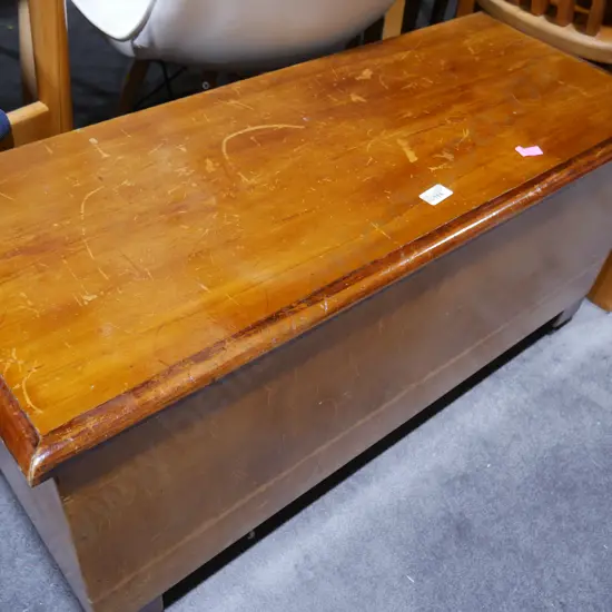 Blanket box